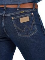 your functional fit with Wrangler Men's Cowboy Cut - Image 4
