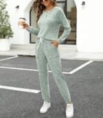 The Comfort WIHOLL Women’s 2 Piece Outfit - Image 4